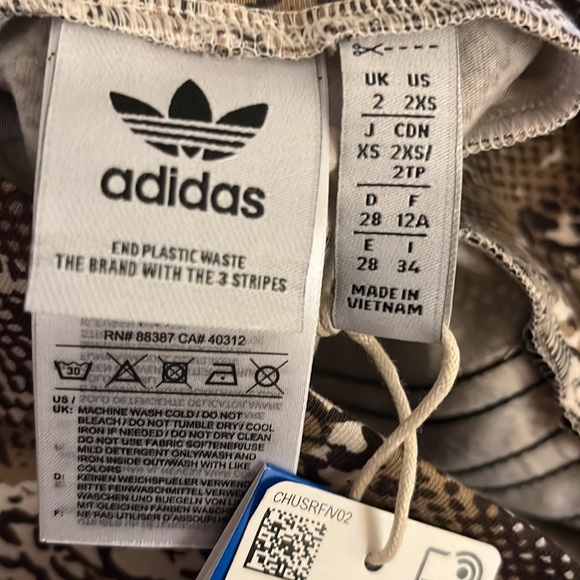 ⚡️✅✅ADIDAS SHORT LEGGINGS Python Print - Picture 9 of 13